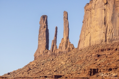 Three Sisters Monument Valley TP 2025